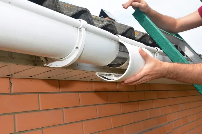 How to Repair a Leaking Gutter in Madras, OR How to Repair a Leaking Gutter in Madras, OR